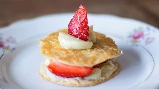 Como hacer un Pastelito de Fresas  Rapido y Delicioso [upl. by Ninetta]