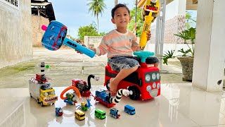 Go Thomas and Friends Saya SUka Bermain Thomas dan Bus Hantu Tayo Little Bus [upl. by Ogilvie]