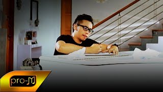 Sammy Simorangkir  Sedang Apa Dan Dimana Official Music Video [upl. by Phelgon525]