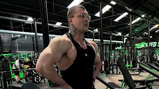 Vlog 38  najwieksza silownia w europie  Dedicated Supergym [upl. by Arelc725]