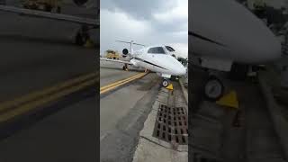 ACIDENTE COM AVIÃO EM CONGONHAS JATINHO ESTOURA PNEUS E QUASE CAI EM BARRANCO [upl. by Greer362]