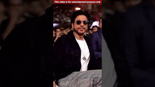 शाहरुख खान बहुत पावरफुल इंसान है  Shahrukh Khans Train journey srk gaurikhan [upl. by Sivle701]