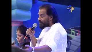 Swarabhishekam KJ Yesudas Anuradha Sriram PerformanceLalitha Priya Kamalam Song  27th July 2014 [upl. by Karwan741]