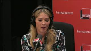 Hélène et les deux garçons  Le sketch avec Hélène Rollès [upl. by Ettennal]