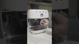 Smeg Espresso Machine 1st Pull☕ EGF03 coffee espresso smeg [upl. by Acimahs]