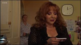 Eastenders Linda sees Elaine getting George’s mums tape out of the draw to fix as Linda wants her [upl. by Naujled]