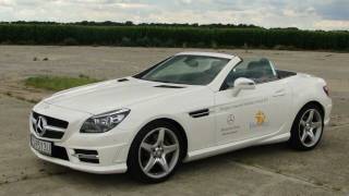 New MercedesBenz SLK R172 2011 Exterior  250 CGI in HD [upl. by Dyanne836]