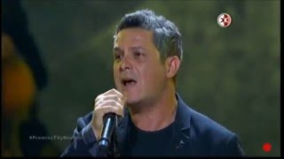 Alejandro Sanz quotUn Zombie A La Intemperiequot Premios TvyNovelas 170416 [upl. by Bambi709]