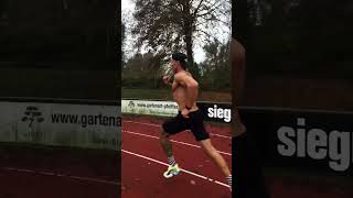 Heute standen 8x800 m auf dem Plan  Rest 200 m easy running workoutmotivation hybridathlete [upl. by Treharne]