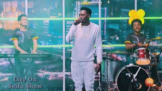 Seifu on EBS  Teddy Yo  Almetam  ቴዲ ዮ  አልመጣም Live Performance  Ethiopian Music [upl. by Aholla]