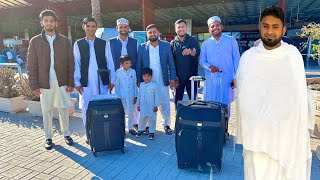 Flight Delay ho gai 🥺 Dubai ka Mosam Khrab Alhumdullah Umra Pe ja Rhe hein [upl. by Codi190]