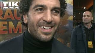 Elyas MBarek als arbeitsloser Schauspieler  TV total [upl. by Elleryt]