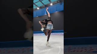 Layback spin figureskating layback spin china show art artist aesthetic yurionice [upl. by Ilyssa166]