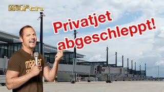 Mario Barth  Privatjet wird abgeschleppt [upl. by Tur552]