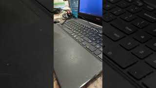 How to plug a USB mouse into a Dell Inspiron 15 laptop without getting struck by lightning [upl. by Eedrahc]