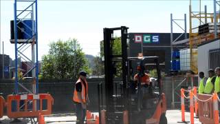 GOLD COAST FORKLIFT TRAINING 0411 627 192 [upl. by Sontich331]