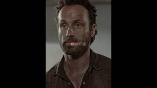 Rick tue le prisonnier VF  The Walking Dead shorts [upl. by Enyleve]