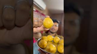 How To Make Besan Ke Laddu  ghar pe halwai jaise besan ke laddu kaise banaye shots shotsfeed [upl. by Airtina]