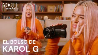 ¿Qué hay en el bolso de Karol G  VOGUE España [upl. by Claresta416]