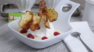 Ile flottante saveur vanille chips de pomme verte et framboises [upl. by Amalee]