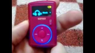 sandisk Sansa Clip mp3 player  quick review [upl. by Erie]