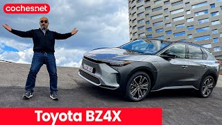 Toyota BZ4X  Prueba  Test  Review en español  cochesnet [upl. by Annuahsal]