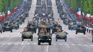 Militärparade zum Staatsfeiertag in Paris [upl. by Ymrots]