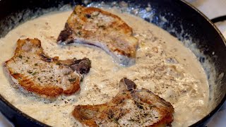 Côtelettes de porc à la sauce aux champignons amp crème 🥩🥛  Côtelettes en sauce  Recette  306 [upl. by Assyla]