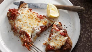 Recette  Escalope de veau parmigiana [upl. by Lraed569]