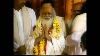 A Very Special Video of Maharishi Mahesh Yogi with Maharishi Vedic Pandits January 12th 1990 [upl. by Tu]