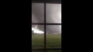 Family takes shelter as tornado passes through Washington Illinois [upl. by Gwyn]