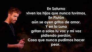 Pablo Alborán  Saturno LetraLyrics [upl. by Oelc685]