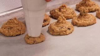 Galletas de avena con ciruelas pasas [upl. by Atiuqer]