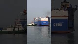 Super Shuttle Roro Vessel Docking Maneuver with A Tugboat Assist [upl. by Elohc]