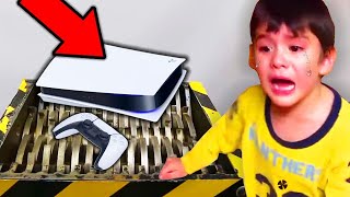 Mom DESTROYS kids ps5 in shredder Fortnite [upl. by Marvin]