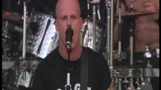 Heideroosjes  Damclub Hooligan live Rock Werchter 2004 [upl. by Riabuz]