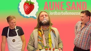 Aune Sand og JordbÃ¦rbollemousse [upl. by Thurston]