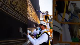 Cleaning Of Kaaba kaaba ytshortsvideo islamicshorts islamicstatusvedio [upl. by Yenruoc]