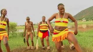 Maxy KhoiSan  Titisi Ntswanyana Official Video [upl. by Lali961]