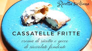 Cassatelle siciliane con crema di ricotta e gocce di cioccolato fondente  ravioli dolci [upl. by Trinee]