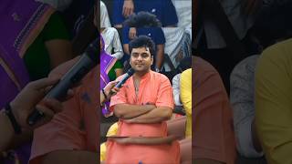 गुरुजी का भक्त बना बॉडीगार्ड aniruddhacharyajianiruddhacharyavideo sanatandharmabhakti satsang [upl. by Anoo489]