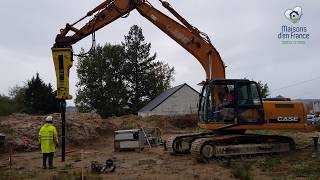 Mise en place de Pieux Battus  Maisons den France Massif Central [upl. by Loss]