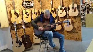 Tommy Emmanuel cgp a Martin 00015M Streetmaster [upl. by December]