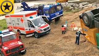 BRUDER Ambulance 🚔 🚑 TRUCKS Construction FAIL CRASH Recovery👍 THE BEAST MAN 6x6 [upl. by Edrei956]