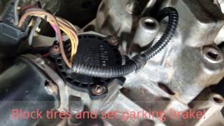 How to remove transfer case 20022005 Ford Explorer Borg Warner 4411 removal [upl. by Retnuh]