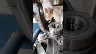 Unbelievable DIY Wheel Bearing Replacement with Minimal Tools [upl. by Terzas]