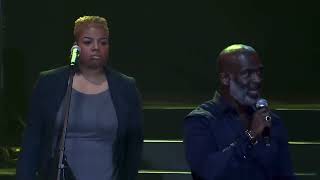 Nobody Greater VaShawn Mitchell featuring Bebe Winans [upl. by Simonne]