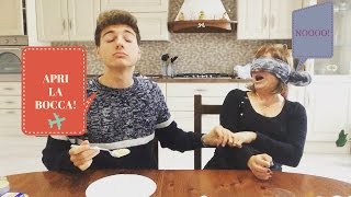 MAMMA MI PICCHIA CON LA CUCCHIAIA BLINDFOLD CHALLENGE [upl. by Nnaed]