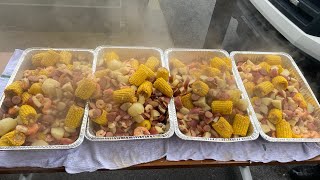 Low country boil Taters corn sausage shrimp old bay and that Cajun 2 Step food cooking eat [upl. by Nabala]