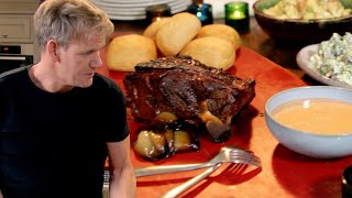 Gordon Ramsays Ultimate Pulled Pork [upl. by Ji]